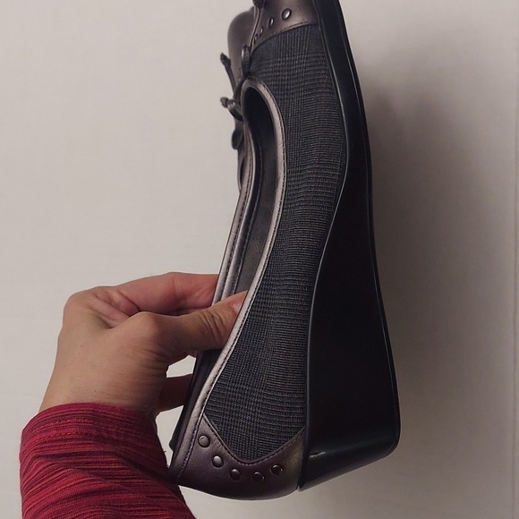 AEROSOLES Temahawk Slip On Gray Wedge Shoe - Picture 9 of 14